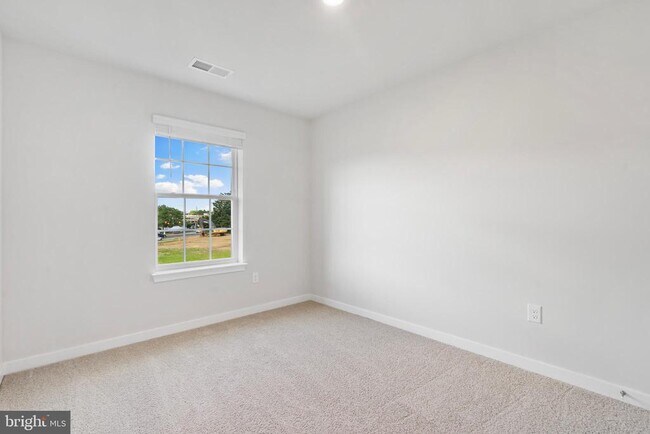 Building Photo - 16626 Green Glade Dr