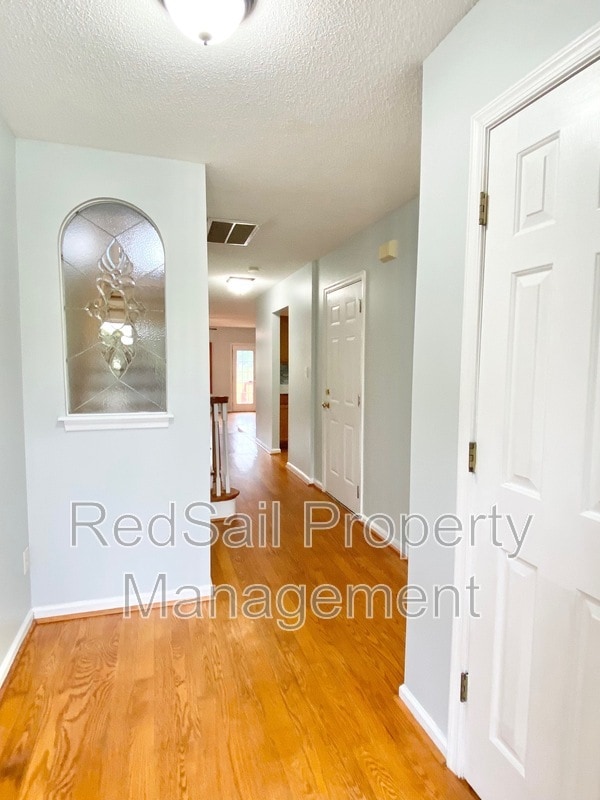 Building Photo - 144 River Walk Ct