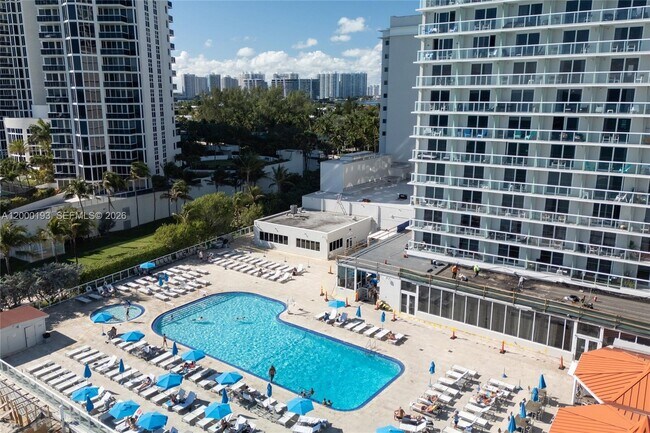 Building Photo - 19201 Collins Ave