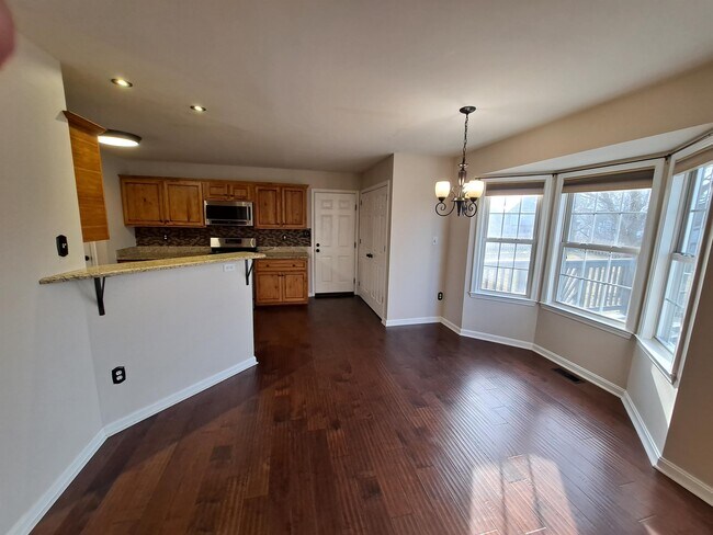 Building Photo - 9818 Gunston Hall Rd