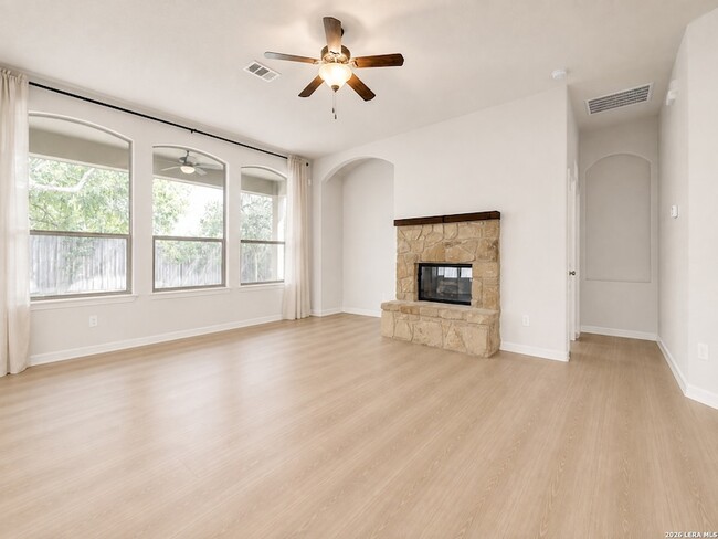 Building Photo - 164 Autumn Ridge