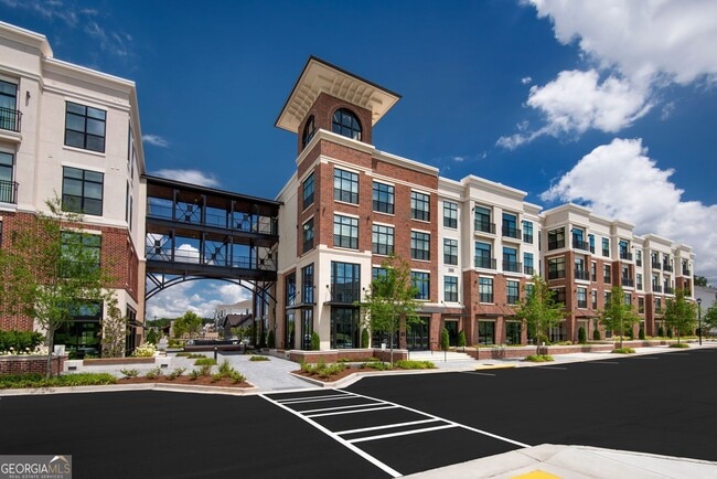 Building Photo - 525 Sawnee Vlg Blvd