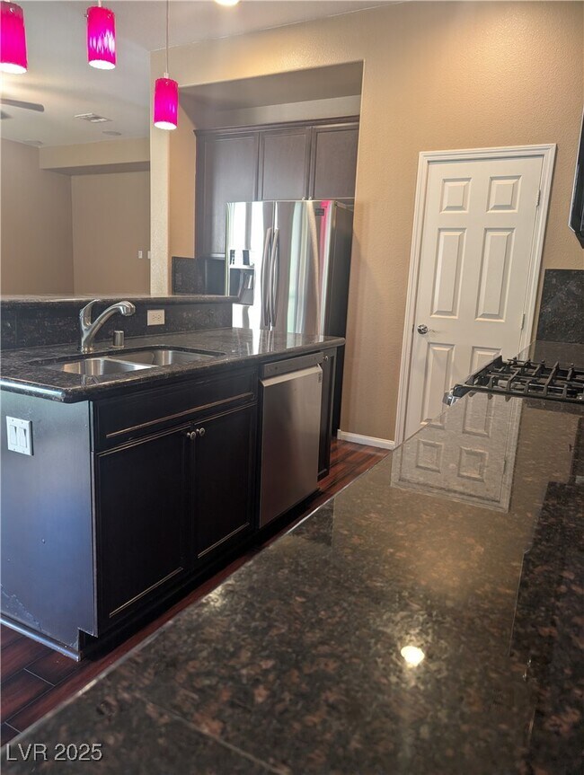 Building Photo - 6639 Rego Park Ct