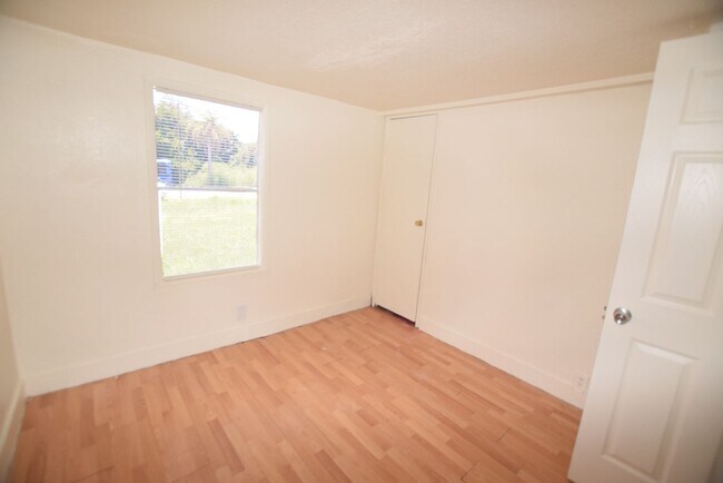 Building Photo - 5101 N Kaliga Dr