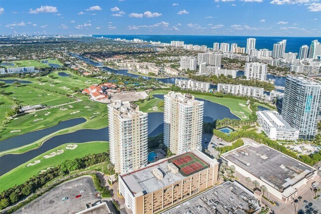 Building Photo - 1745 E Hallandale Beach Blvd