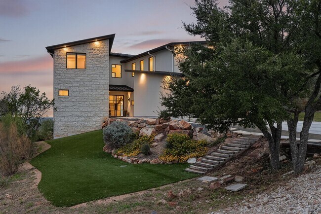 Building Photo - 209 Dalton Cir