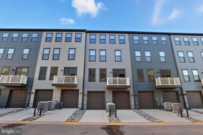 Building Photo - 4366 Black Tulip Wy