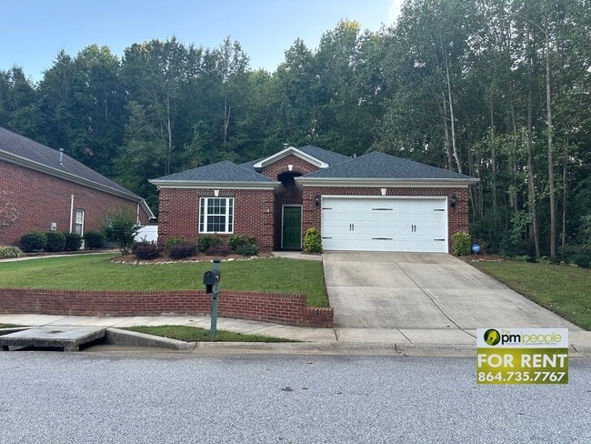 Primary Photo - Beautiful Simpsonville 3/2 Available Now!