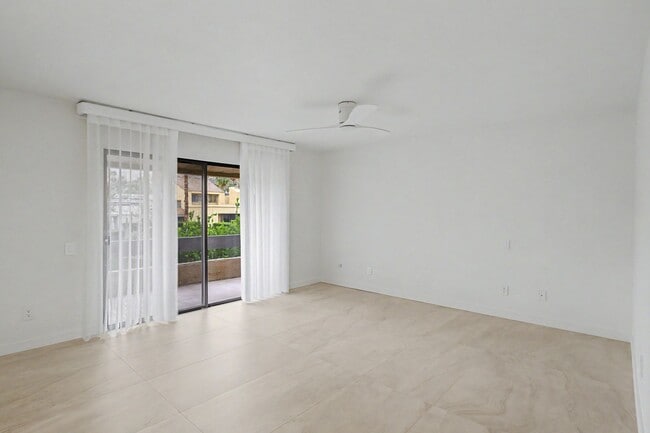 Building Photo - AVAILABLE NOW!! 2 Bedroom 3 Bathroom condo in Palm Springs!