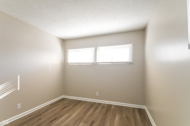 Building Photo - 4701 N Kitley Ave