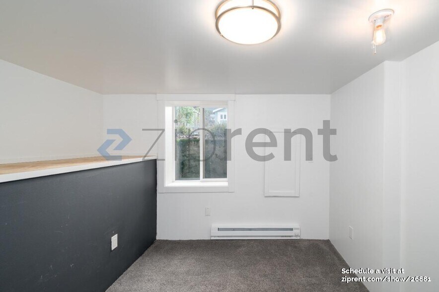 Building Photo - 3713 NE 15th Ave