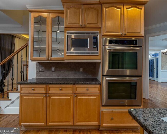 Building Photo - 9445 Stoney Ridge Ln