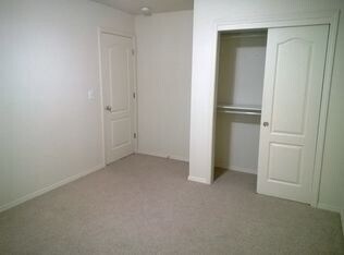 Building Photo - Boise, 3Bd/2Bth/3Car, 1554Sqft, Dishwasher, Washer and Dryer Hook up, Fenced, Community Park and ...