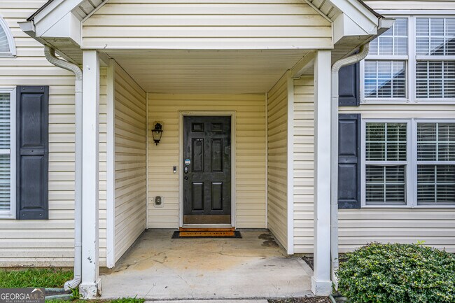 Building Photo - 11 Cobblestone Dr NW