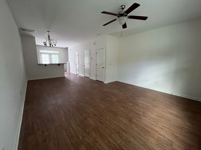Building Photo - 202 Jordan Ln
