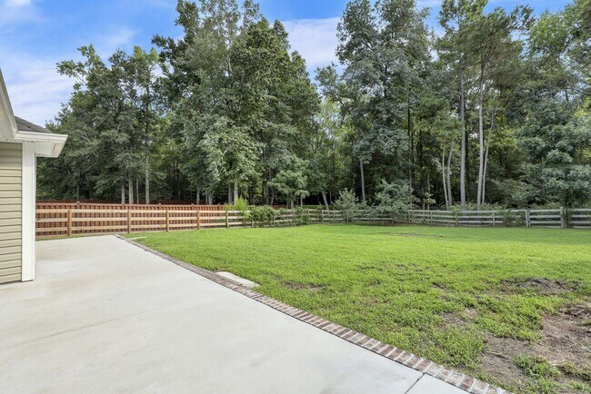 Building Photo - 244 Blue Creek Farms Drive