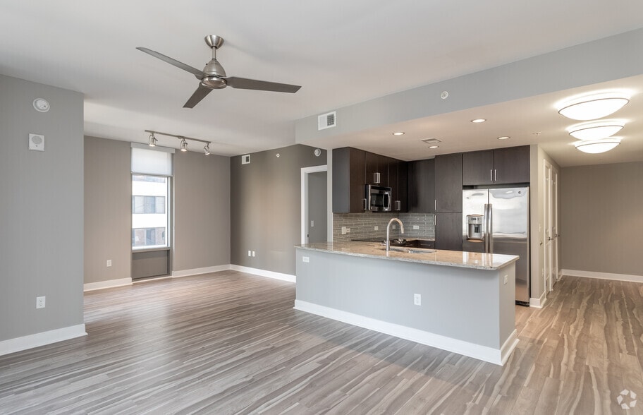 2BR, 2BA - 1132 SF - Gallery Bethesda I