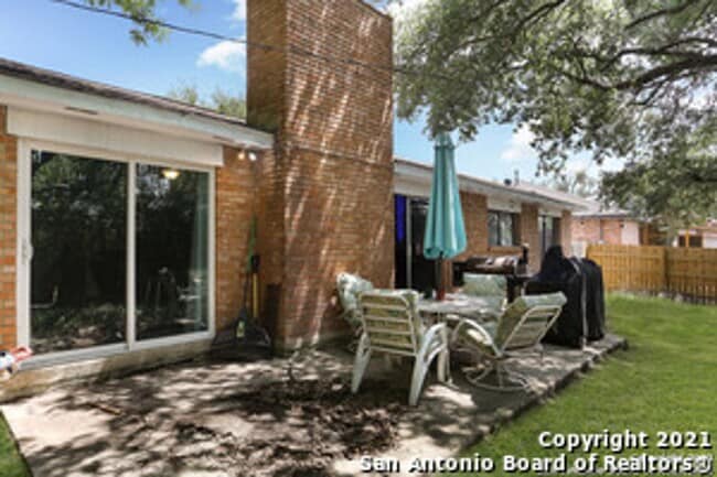 Building Photo - 6510 Ridge Creek Dr