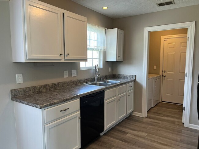 Building Photo - 1417 Journey Dr