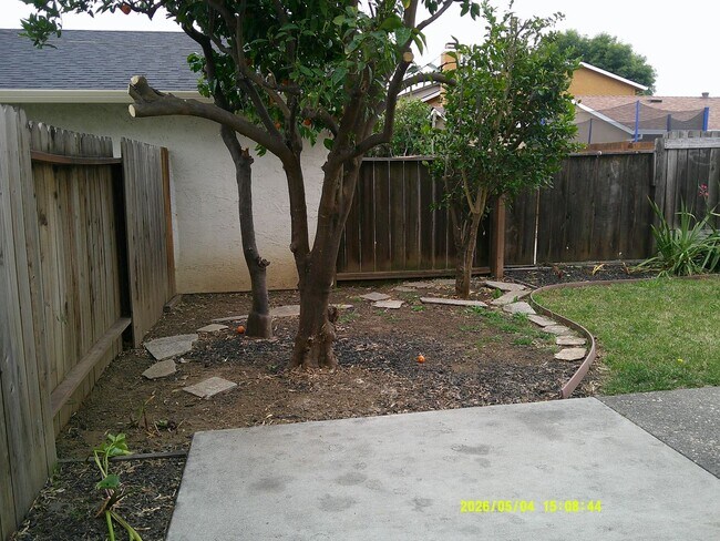 Building Photo - 1777 Daniel Ct