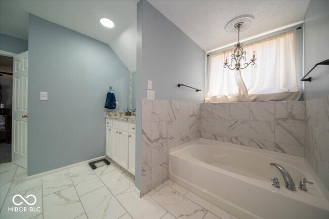 Building Photo - 14402 Wolverton Way