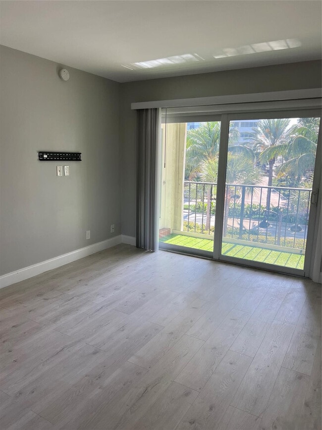 Building Photo - 4143 N Ocean Blvd