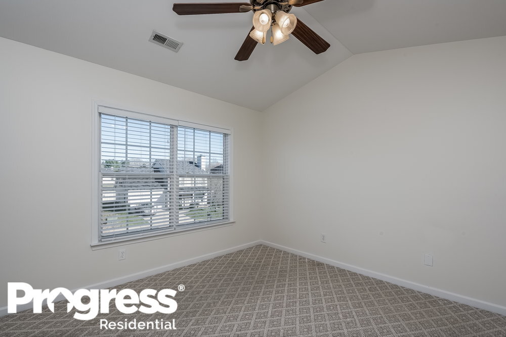 Building Photo - 5010 Stowe Derby Dr
