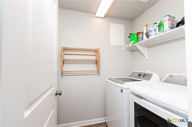 Building Photo - 2161 Meridian Lp