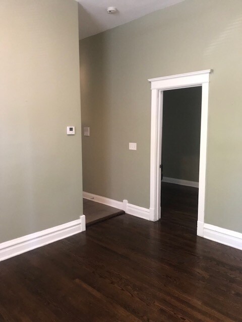 Building Photo - 2352 N Drake Ave