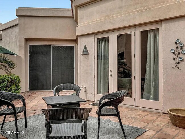 Building Photo - 7773 E Stallion Rd