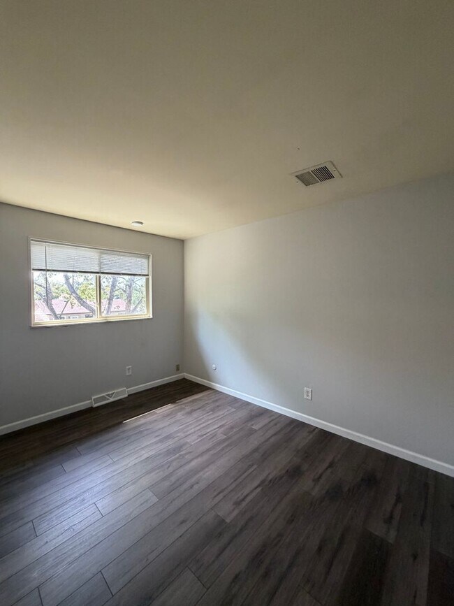 Building Photo - 16596 E Stanford Pl