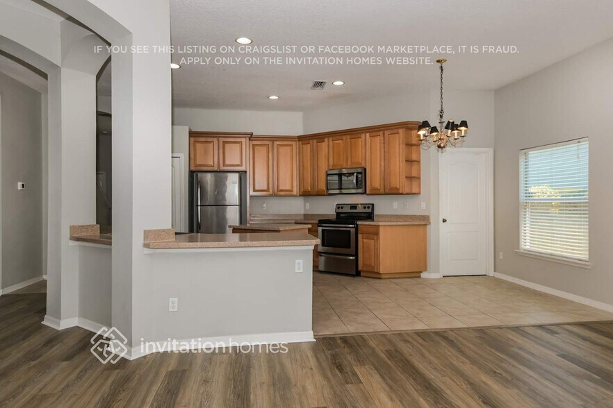 Building Photo - 13114 Tom Morris Dr