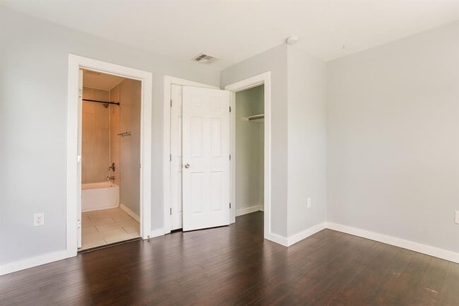 Building Photo - 4801 Avenue H