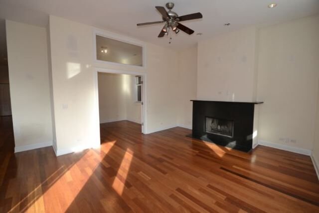 Building Photo - 1354 W Augusta Blvd