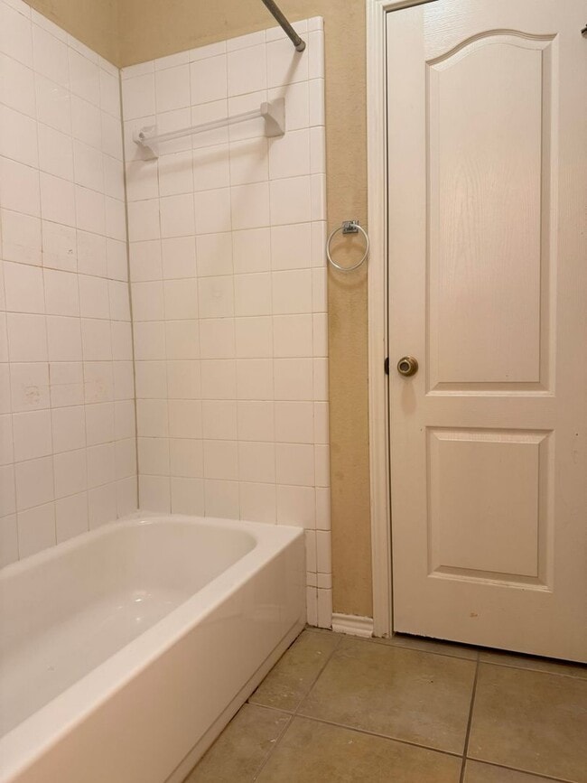 Building Photo - 2656 Pillory Pointe