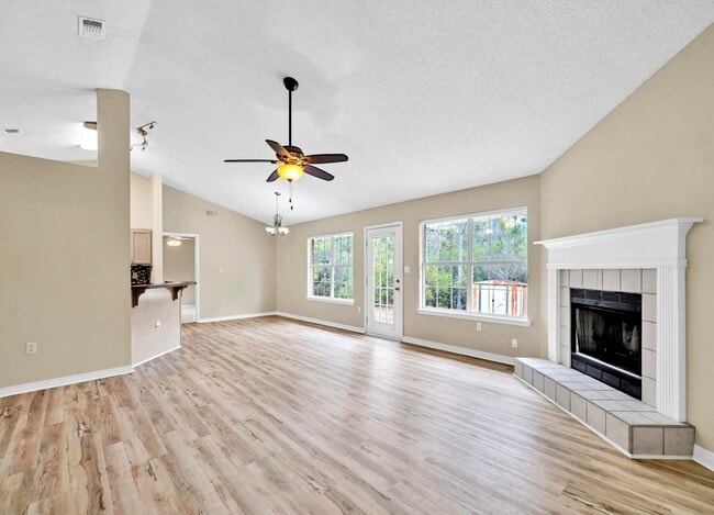 Building Photo - 9750 Parker Lake Cir