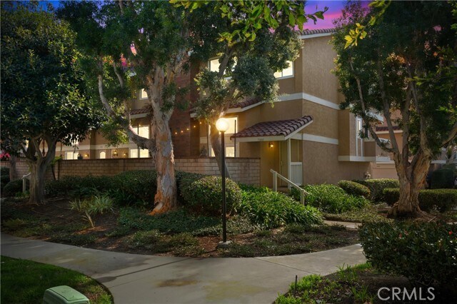 Building Photo - 7801 Seaglen Dr
