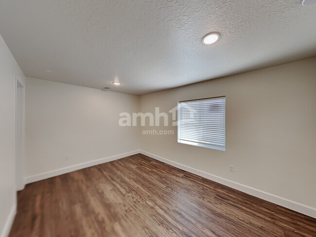 Building Photo - 288 Allen Ln