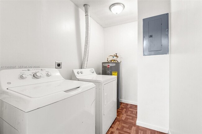 Building Photo - 28145 SW 142nd Ct