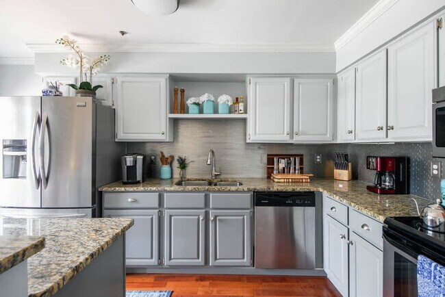 Building Photo - 125 Lea Ave