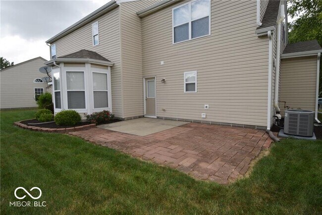 Building Photo - 6255 Canterbury Dr