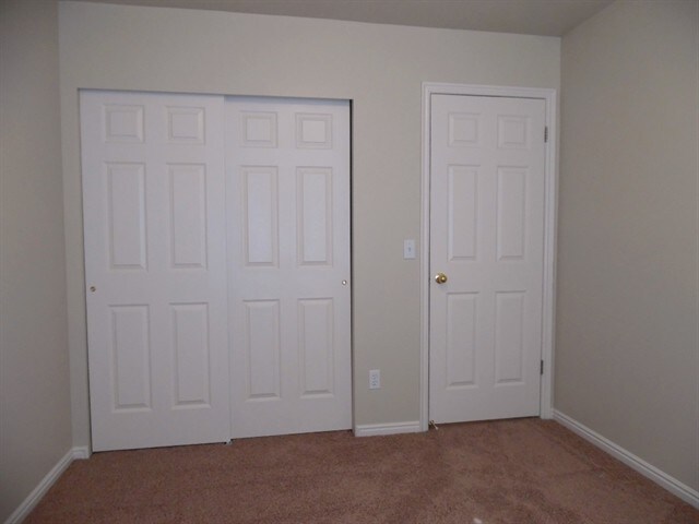 Building Photo - 2872 W 2075 S