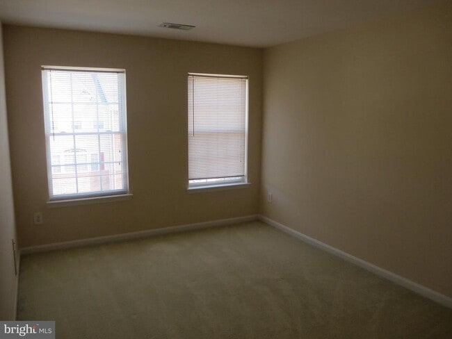 Building Photo - 1503 Shields Terrace NE