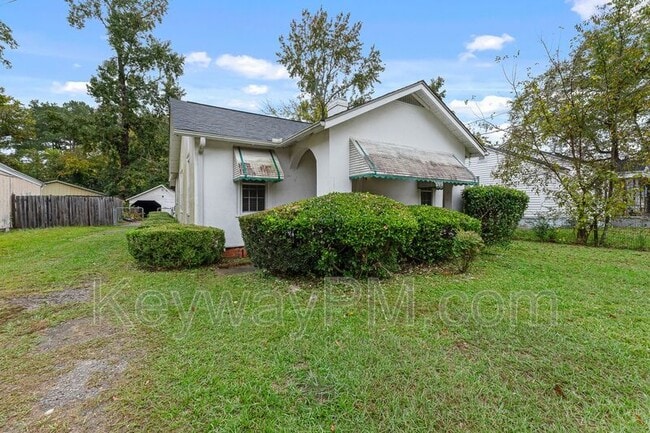 Building Photo - 1870 Kissingbower Rd