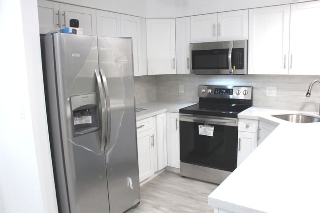 Building Photo - 4181 S 57th Ave