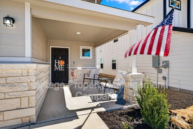 Building Photo - 4037 Bermuda Ln