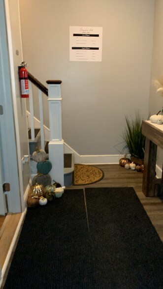 Building Photo - 2743 Kensington Ave