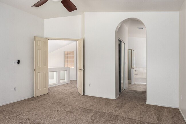 Building Photo - Ahwatukee Foothills Home in Prime Location!