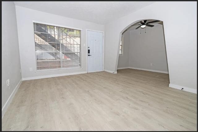 Building Photo - 2807 Bachman Dr