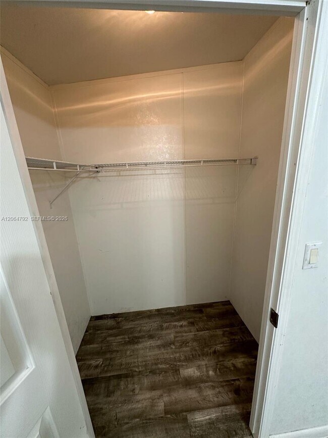 Building Photo - 11832 Leeward Pl